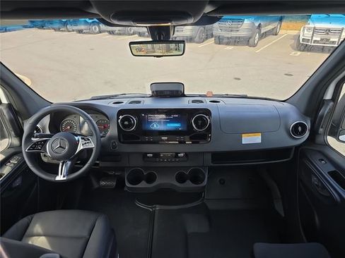 New 2026 Mercedes-Benz Sprinter 2500 image 6