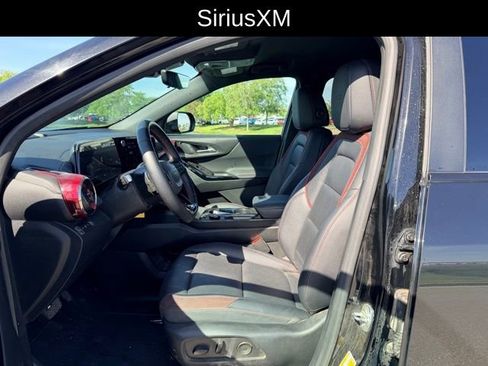 Certified 2025 Chevrolet Equinox RS w/ Safety and Technology Package AWD/4WD image 8