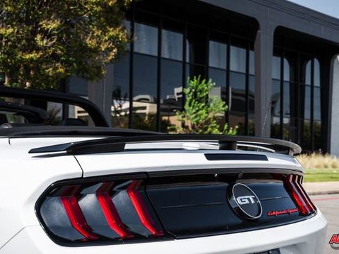 Used 2019 Ford Mustang GT Premium w/ Equipment Group 401A image 33