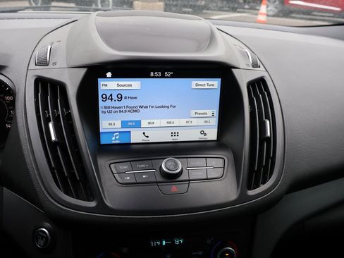 Used 2019 Ford Escape SE FWD image 19