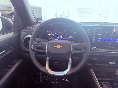 Used 2024 Chevrolet Colorado LT w/ LT Convenience Package II RWD image 16