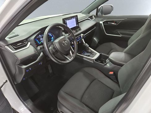 Used 2022 Toyota RAV4 SE w/ Carpet Mat Package (TMS) AWD/4WD image 6