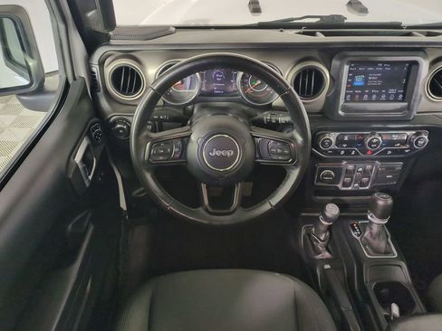Used 2019 Jeep Wrangler Unlimited Sport S AWD/4WD image 19