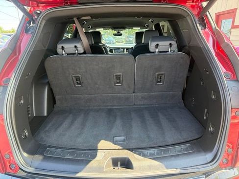 Used 2024 Buick Enclave Premium AWD/4WD image 23