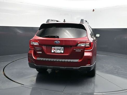 Used 2017 Subaru Outback 2.5i Limited AWD/4WD image 8