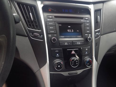 Used 2014 Hyundai Sonata GLS w/ Popular Equipment Group 2 FWD image 9