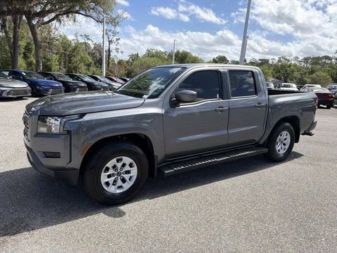Used 2024 Nissan Frontier SV w/ Tow Package image 5