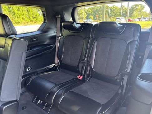 Used 2024 Jeep Grand Cherokee L Laredo image 12