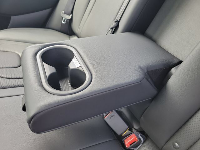 New 2026 Hyundai Elantra SEL Sport FWD image 25