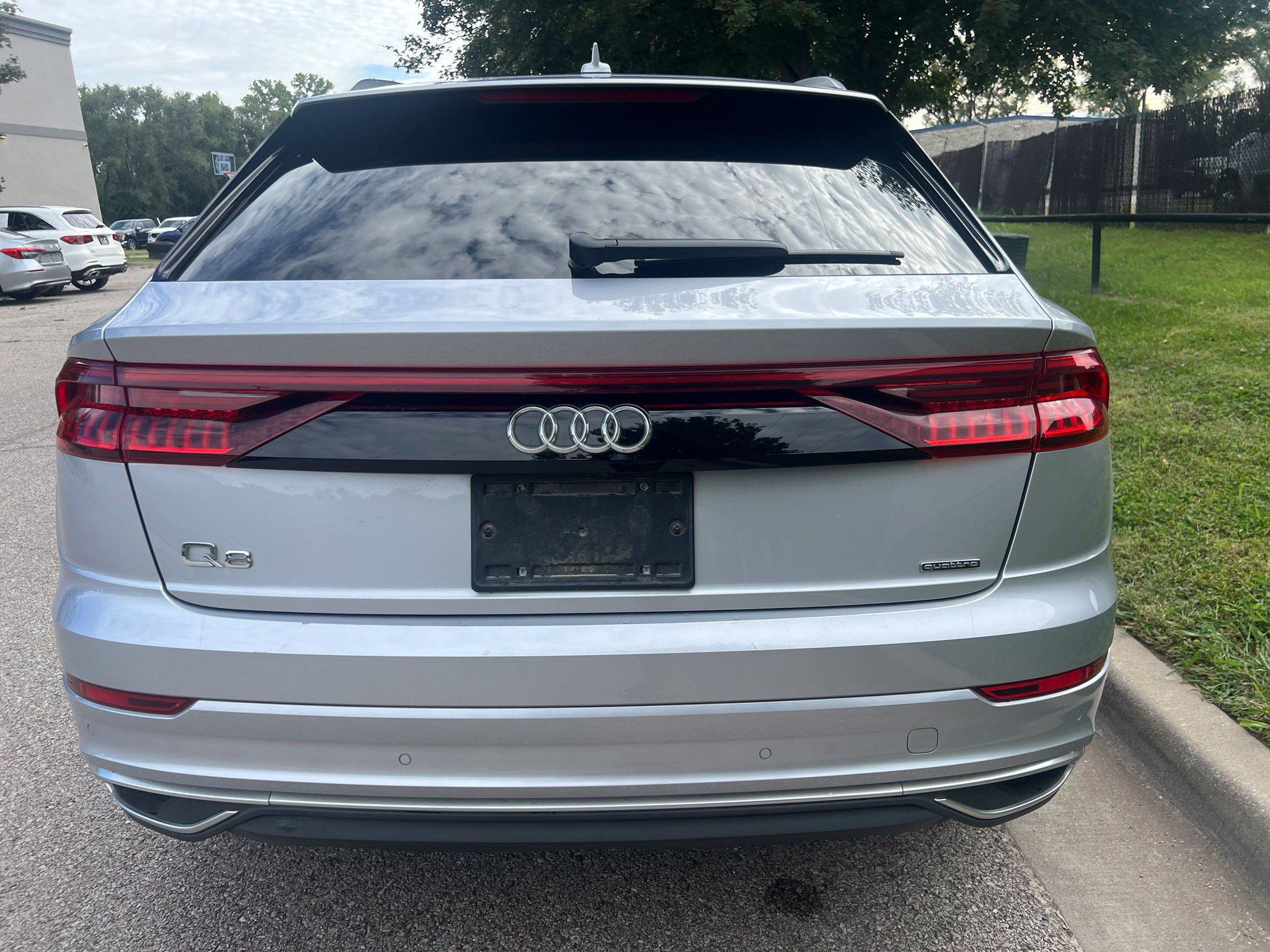 Used 2022 Audi Q8 Premium Plus AWD/4WD image 6