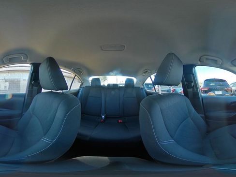 Used 2025 Toyota Corolla LE image 40