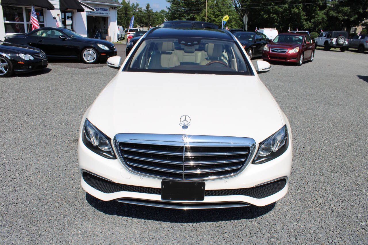 Used 2017 Mercedes-Benz E 400 4MATIC Wagon image 3