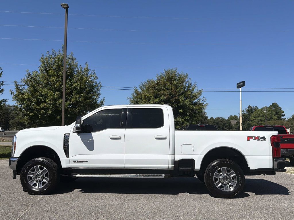 Used 2023 Ford F250 Lariat w/ FX4 Off-Road Package AWD/4WD image 7