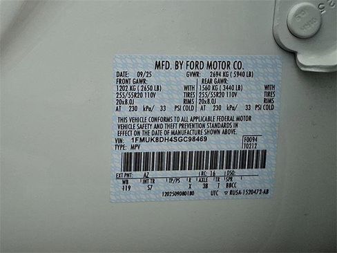 New 2025 Ford Explorer Active w/ Active Comfort Package image 18