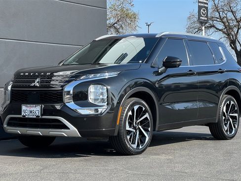 Used 2023 Mitsubishi Outlander SEL image 10
