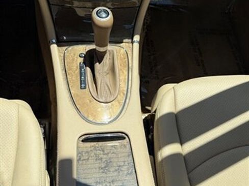 Used 2009 Mercedes-Benz E 350 Sedan image 13