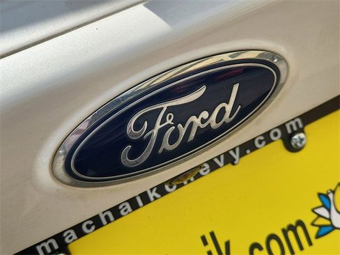 Used 2018 Ford Escape SEL image 29