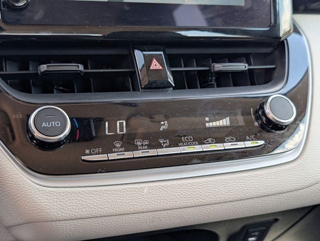 Used 2026 Toyota Corolla LE FWD image 16