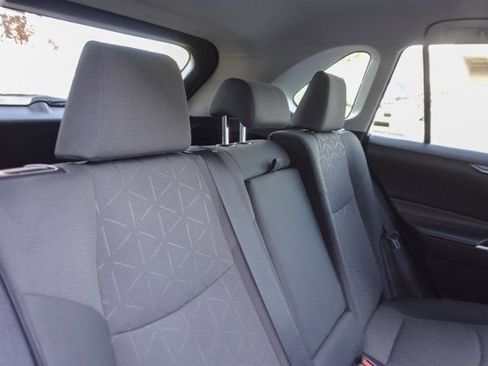 Used 2021 Toyota RAV4 XLE image 13