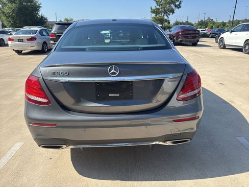 Certified 2017 Mercedes-Benz E 300 image 5