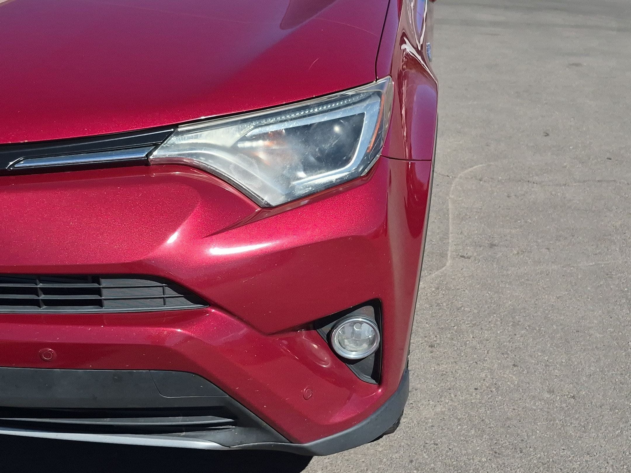 Used 2018 Toyota RAV4 XLE w/ Convenience Package AWD/4WD image 12