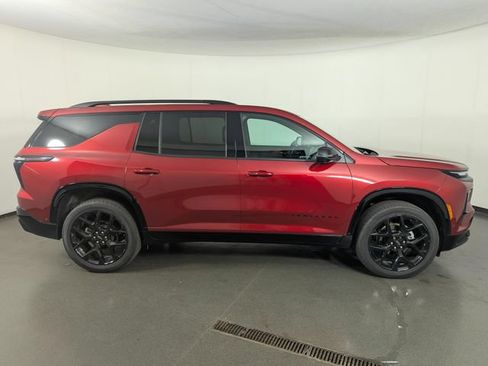 Used 2024 Chevrolet Traverse RS AWD/4WD image 8