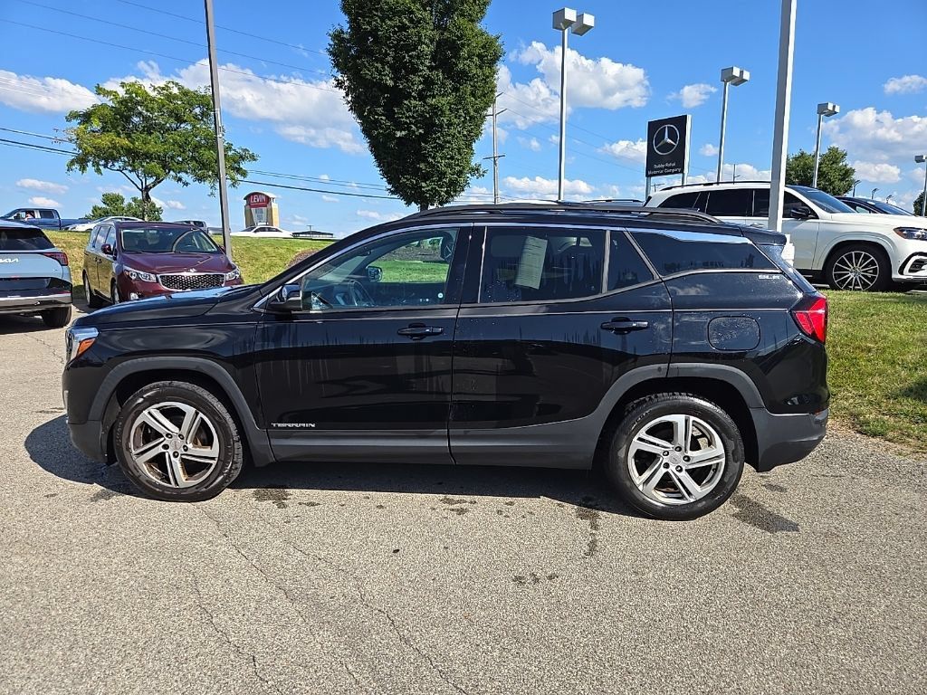 Used 2020 GMC Terrain SLE w/ Driver Convenience Package AWD/4WD image 11