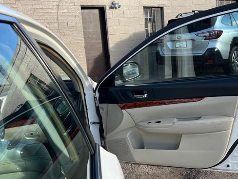 Used 2012 Subaru Legacy 2.5i Limited image 11