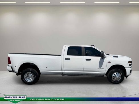 Used 2025 RAM 3500 Big Horn AWD/4WD image 10