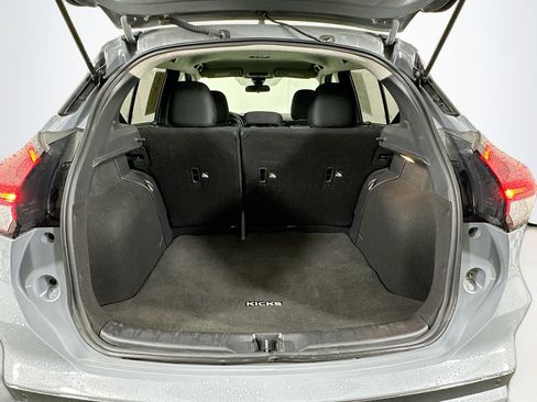 Used 2023 Nissan Kicks SR image 26