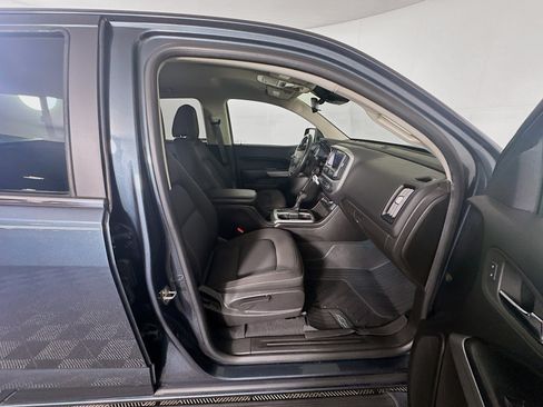 Used 2019 Chevrolet Colorado LT w/ LPO, Premium Interior Package AWD/4WD image 28