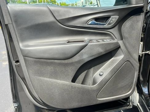 Used 2021 Chevrolet Equinox LT AWD/4WD image 13