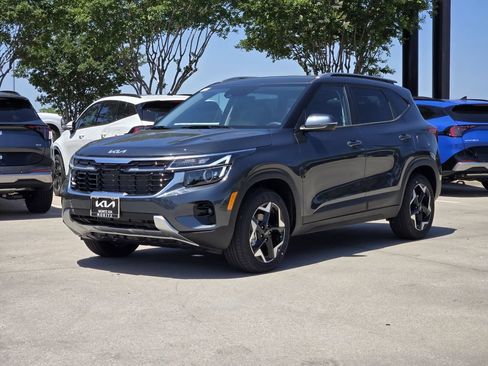 New 2026 Kia Seltos S FWD image 2