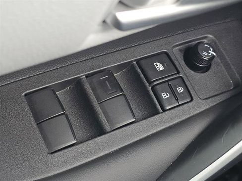 Certified 2025 Toyota Corolla SE image 13