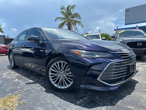 Used 2021 Toyota Avalon Limited w/ Advanced Safety Package FWD image 3