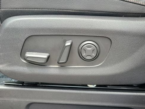 Used 2024 Kia Carnival SX Prestige FWD image 16