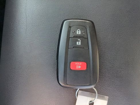 Used 2024 Toyota RAV4 Adventure image 37