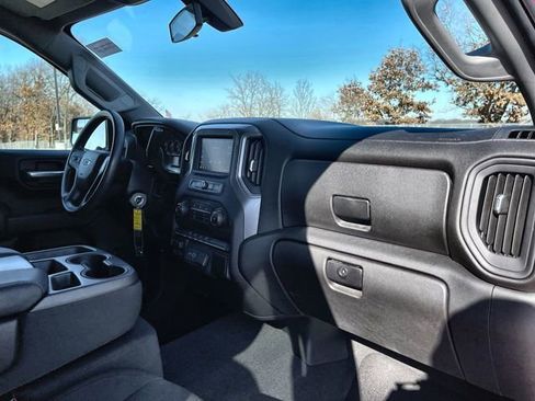 Used 2021 Chevrolet Silverado 1500 Custom Trail Boss w/ LPO, Dark Essentials Package image 28