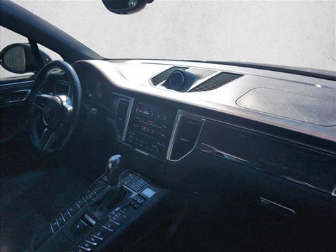 Used 2017 Porsche Macan GTS image 24