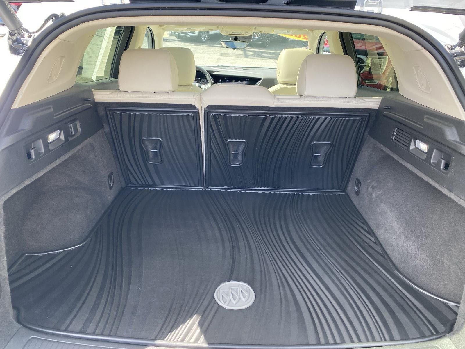 Used 2023 Buick Envision Avenir AWD/4WD image 36