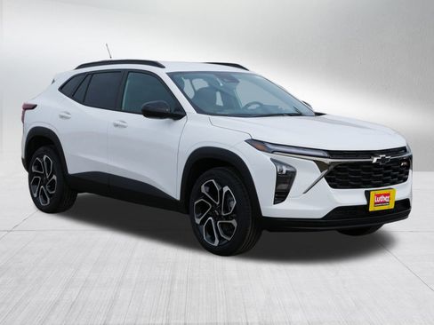 New 2026 Chevrolet Trax RS w/ Driver Confidence Package image 7