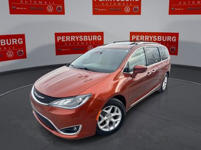 Used 2018 Chrysler Pacifica Touring-L Plus