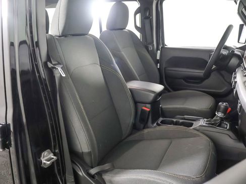Used 2025 Jeep Wrangler Unlimited Sport AWD/4WD image 27