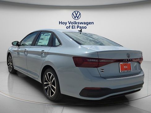 New 2026 Volkswagen Jetta SE FWD image 4