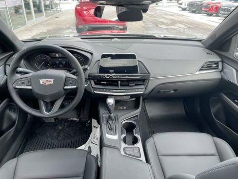Used 2025 Cadillac CT4 Luxury RWD image 20