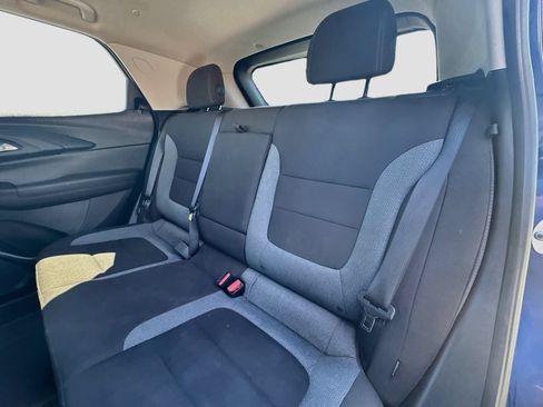 Used 2022 Chevrolet TrailBlazer LT AWD/4WD image 21