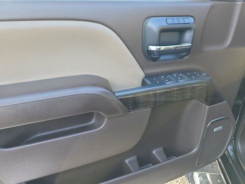 Used 2016 GMC Sierra 2500 Denali w/ Duramax Plus Package image 5