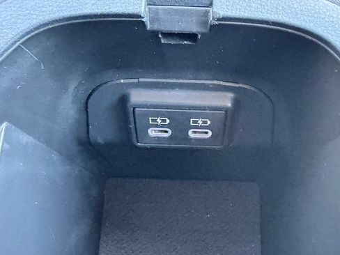 Used 2023 Toyota RAV4 XLE FWD image 26