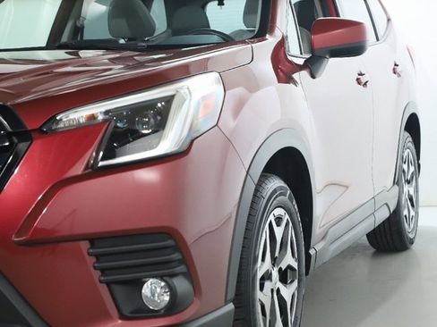 Certified 2023 Subaru Forester Premium image 4