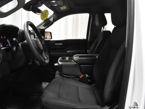 Used 2022 Chevrolet Silverado 1500 W/T w/ WT Fleet Convenience Package AWD/4WD image 3